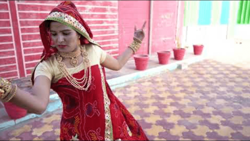 राजस्थानी गाने पर सीकर की जाटणी का खूबसूरत डांस वीडियो वायरल